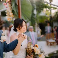 Momen-momen pernikahan Ello dan Cindy Maria (foto: Instagram The Brightstory)