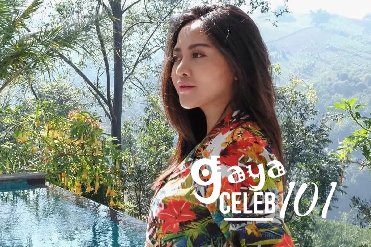 [Bintang] Gaya Seleb 101: Jauh dari Kesan Ibu-ibu, Deretan Outfit Rachel Vennya Ini Super Kekinian