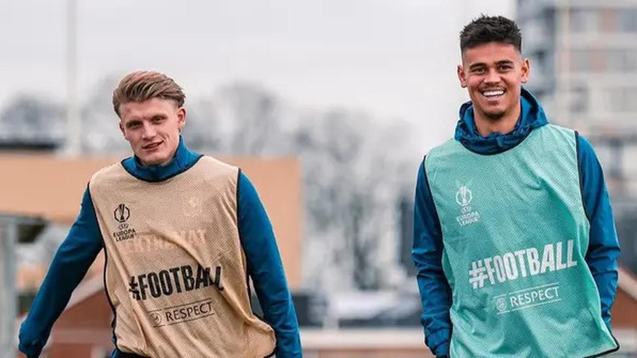 Mees Hilgers Kembali Berlatih Bersama FC Twente usai Lama Absen karena Cedera, Siap Comeback