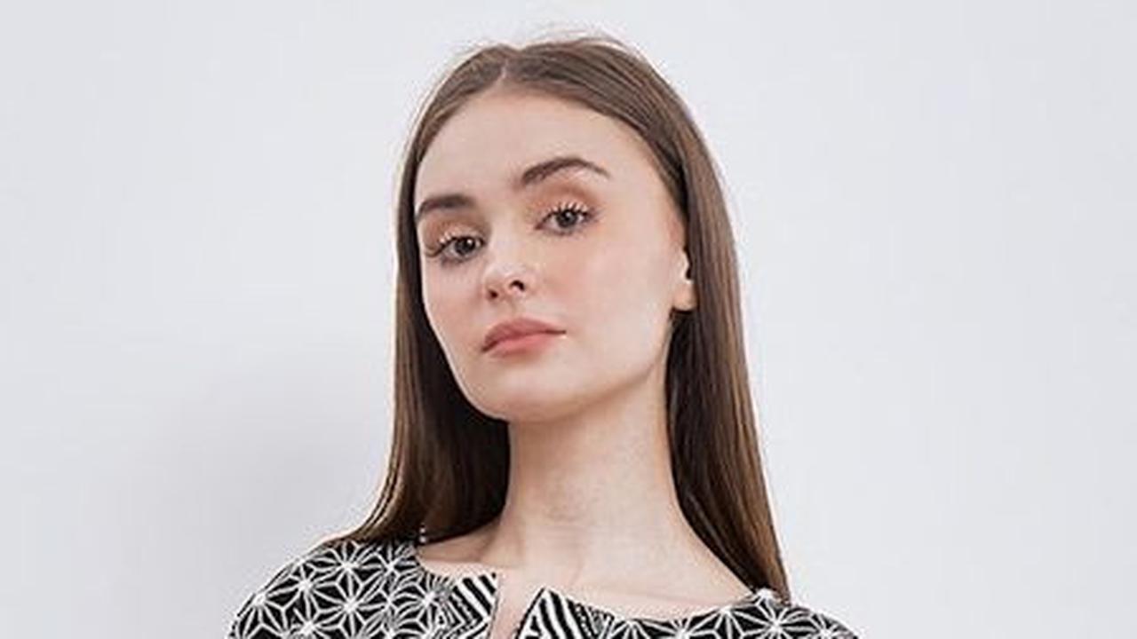 <b>Blouse Lala Top Nigaya</b>