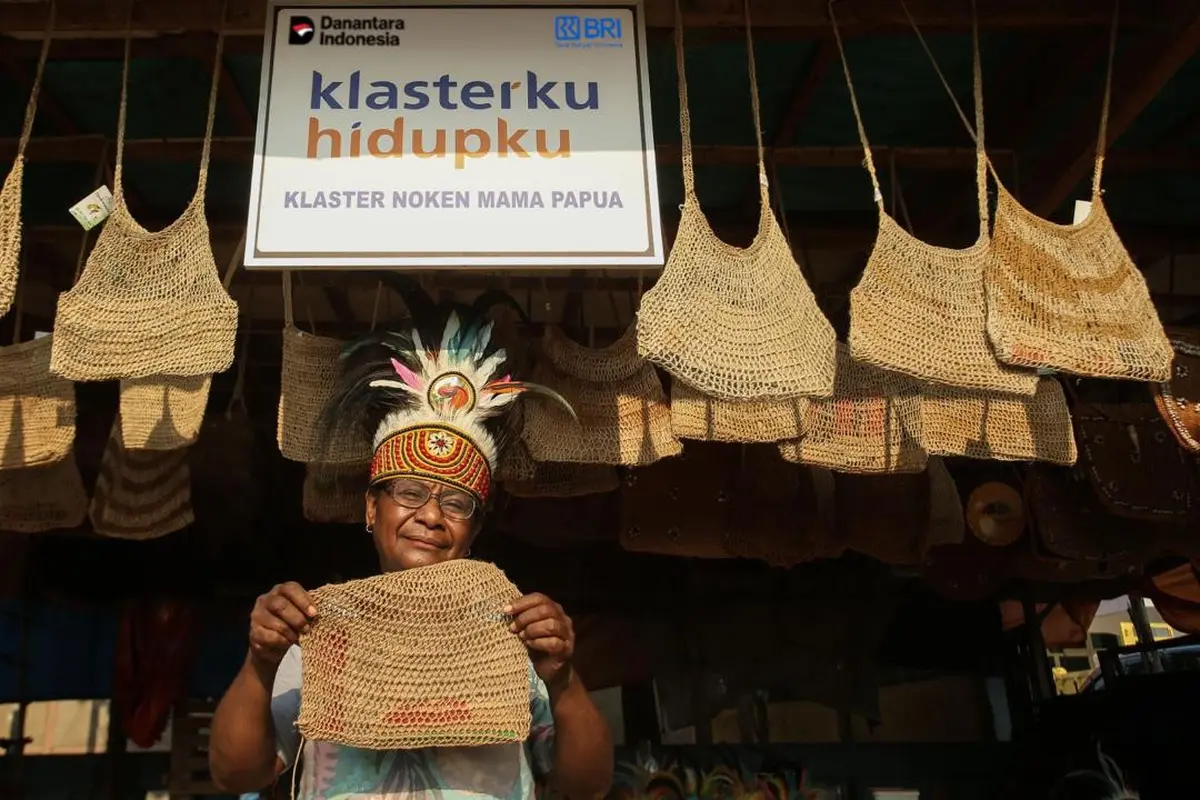 Perkuat Ekonomi Kerakyatan BerbasiBRI Perkuat Ekonomi Kerakyatan Lewat Pemberdayaan 42 Ribu Lebih Klaster Usahas Komunitas, BRI Berdayakan Lebih dari 42 Ribu Klaster Usaha