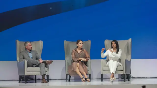 Grand Launching is Clinical, di Grand Ballroom Hotel Langham Jakarta