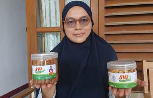 Saryati owner SW Brambang Goreng Jawa/ Liputan6 Nurul Diva Kautsar