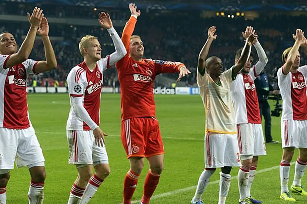 ajax-denda-131113b.jpg