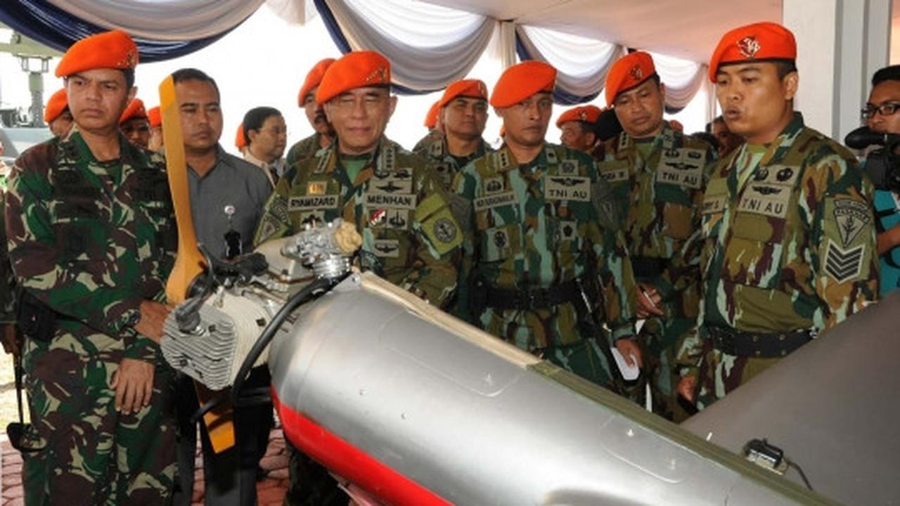 Menhan Ryamizard diangkat jadi warga kehormatan pasukan elite TNI