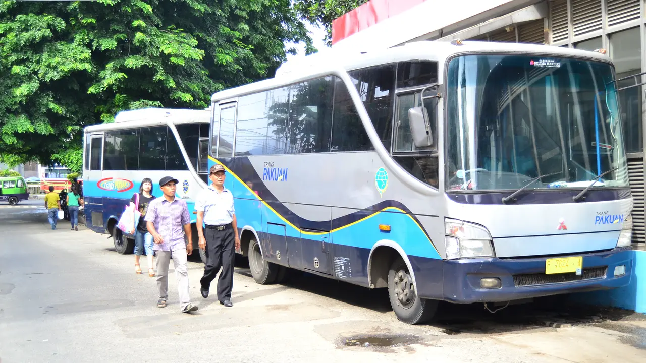 Bus Transpakuan