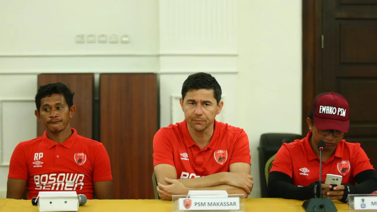 Pelatih PSM Makassar, Darije Kalezic.