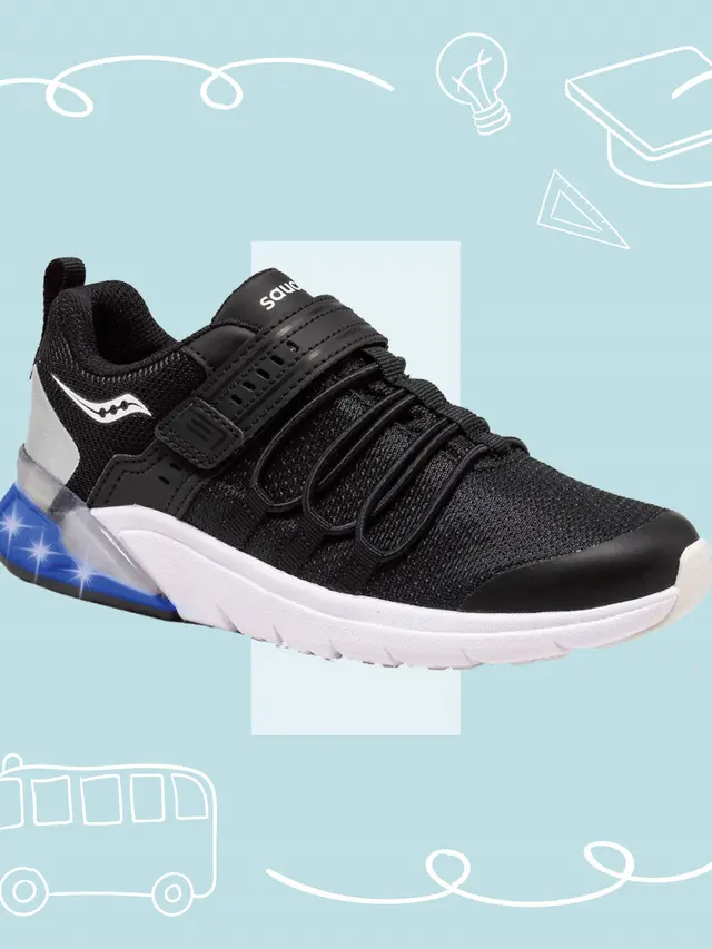 Mempersiapkan Sekolah PTM Terbatas, Siapkan Sepatu Sekolah yang Trendi untuk Si Kecil