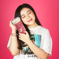 Heboh di Twitter soal menu Chizu Red Velvet milik Es Teh Indonesia yang disebut terlalu manis (ig/estehindonesia)