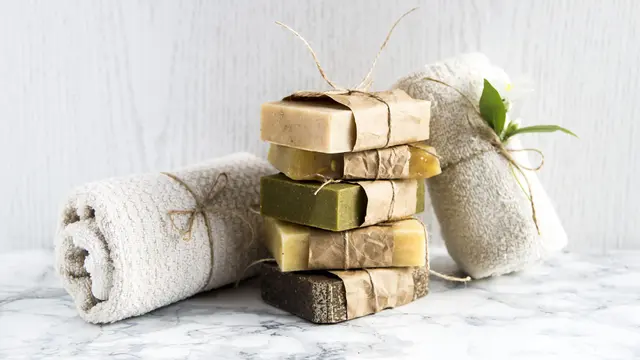 ilustrasi sabun untuk eksim/svitlini/shutterstock