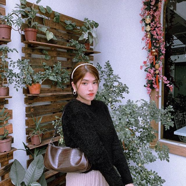 Potret Pesona Melly Krista