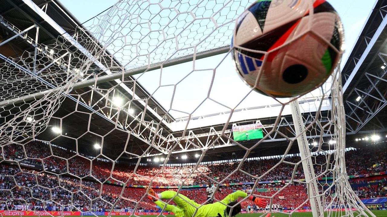 FOTO: Momen Sengit Inggris Mati-Matian Menghajar Swiss Lewati Drama Adu Penalti hingga Lolos ke Babak Semifinal Euro 2024
