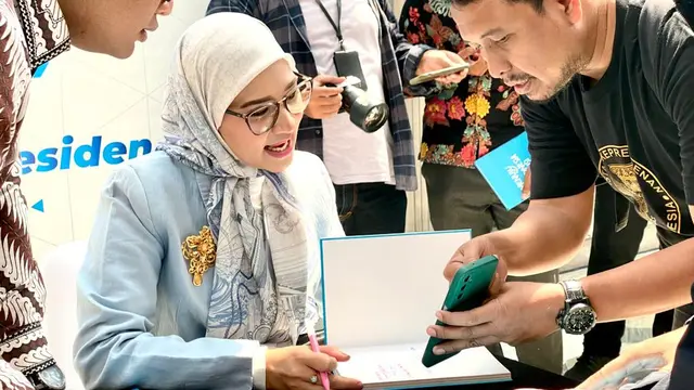 Stafsus Presiden Angkie Yudistia Luncurkan Buku Keempat