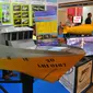 Sebuah miniatur kapal patroli dipajang saat pameran Maritec Indonesia 2016 di Jakarta International Expo, Jakarta, Rabu (23/11). Marintec Indonesia 2016 merupakan pameran industri perkapalan, pelabuhan dan lepas pantai. (Liputan6.com/Angga Yuniar)
