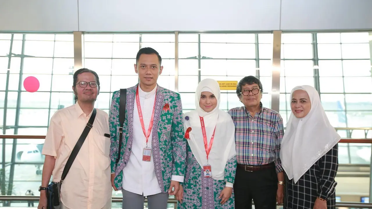Kakak Annisa Pohan yaitu Rizanno Azhar Pohan, meninggal dunia pada Jumat (28/7/2023) malam.