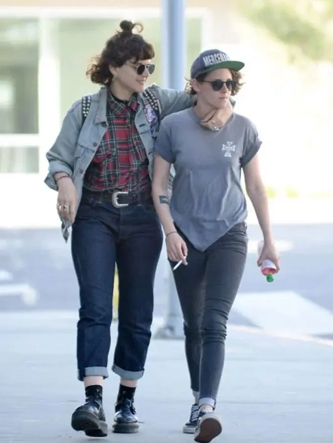 [Bintang] Kristen Stewart dan Soko