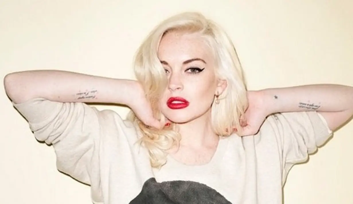 Dalam sebuah video, Lindsay Lohan pun mengatakan bahwa ia saat ini berada di Phuket dan itu adalah tempat yang cantik. (instagram/lindsaylohan)