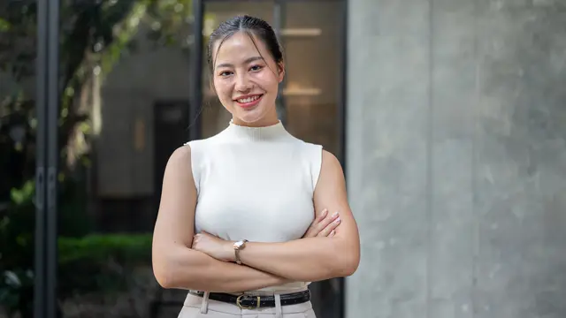 wanita juli dengan gaya hidup awet muda