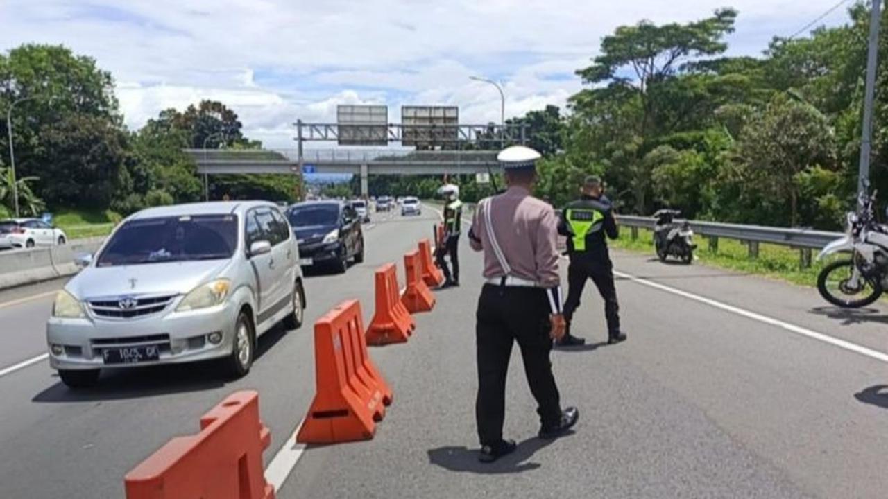 Contraflow Kembali Diterapkan di Tol Jagorawi Arah Puncak Pagi Ini