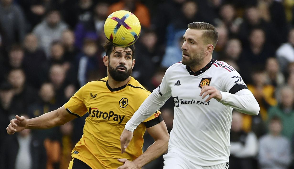 Setan Merah berhasil meraup poin penuh setelah menang 1-0 atas tuan rumah pada pekan ke-18 di Molineux Stadium, Sabtu (31/12/2022). (AP Photo/Rui Vieira)