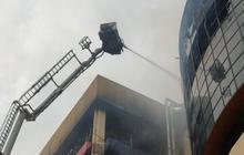 Menghitung Kerugian 650 Tenant Glodok Plaza Pasca Kebakaran