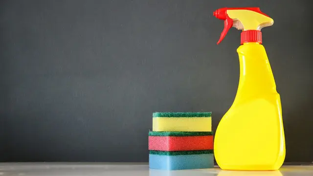 2016-barang sering dibersihkan-rumahcom-boy