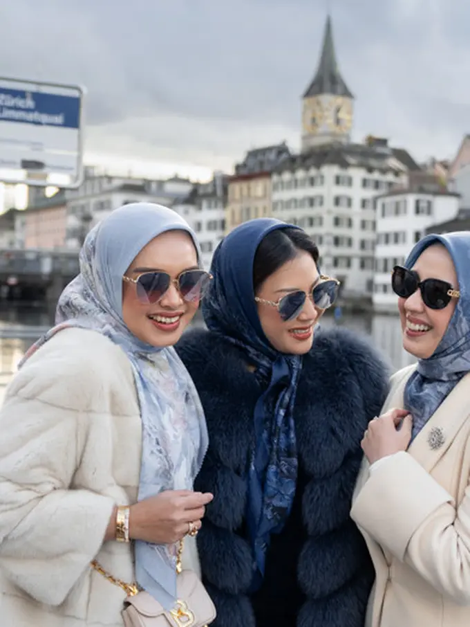 Buttonscarves Switzerland Series