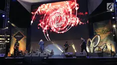 Grup Musik Padi Reborn tampil pada acara Magnificent Seven with Padi Reborn di Avenue of the Stars, Lippo Mall Kemang, Jakarta, Jumat (27/9/2019). Padi Reborn tampil memukau dalam rangka merayakan ulang tahun yang ke-7, Lippo Mall Kemang tersebut. (Kapanlagi.com/Budy Santoso)