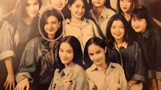 Potret Buku Tahunan Para Artis