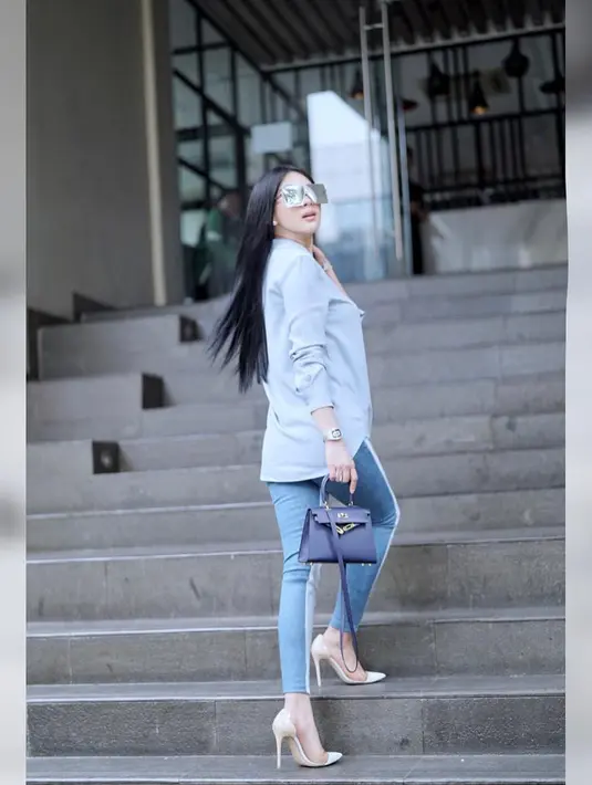 (Instagram/princessyahrini)