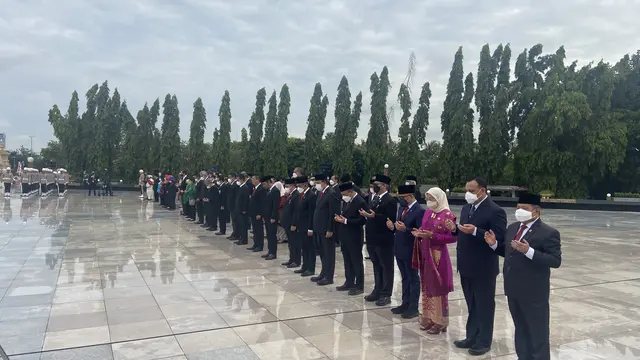 Wapres Ma'ruf Amin pimpin Upacara Hari Pahlawan di TMP Kalibata