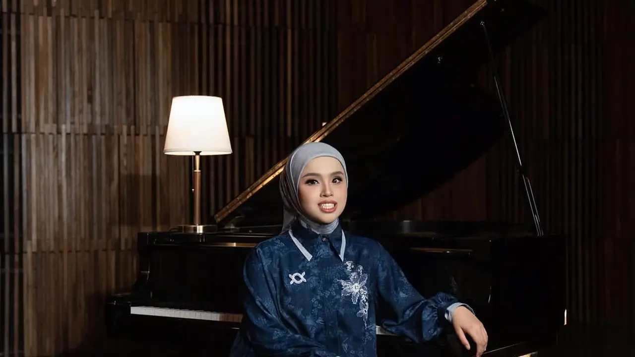 Inspirasi Outfit Putri Ariani di Lagu Berdaya Diri: Kolaborasi dengan Klamby