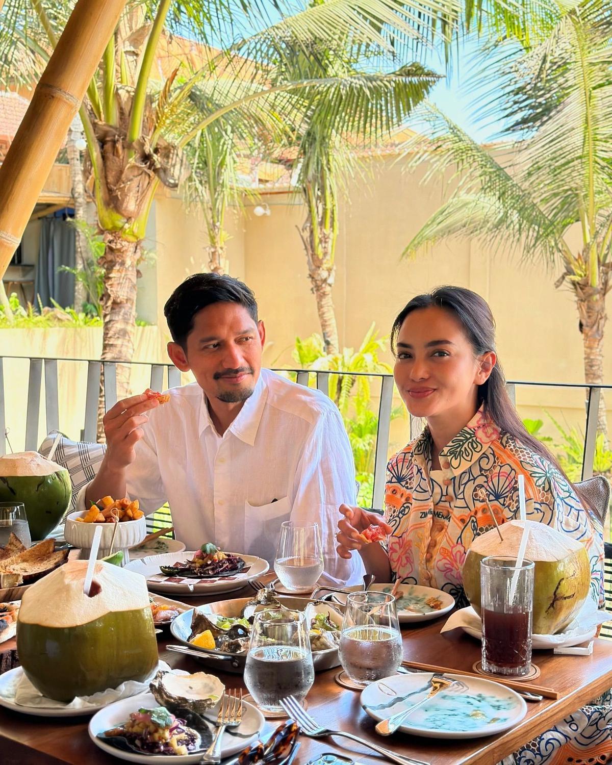 Potret Cantik Ririn Ekawati saat Liburan di Bali