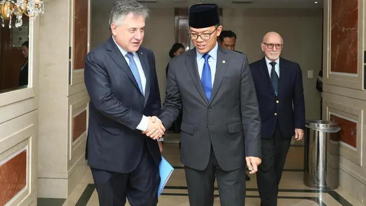 Bahasa Inggris Menlu Sugiono Saat Pidato di Forum Internasional Jadi Sorotan, Warganet Singgung Retno Marsudi
