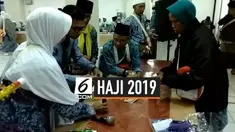 PPIH Embarkasi Solo menyita puluhan barang terlarang dari calon jemaah haji.