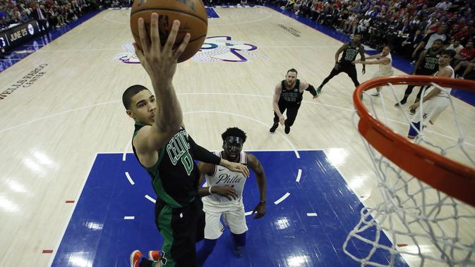 Jayson Tatum mencetak poin tertinggi untuk Boston Celtics (AP Photo/Matt Slocum)