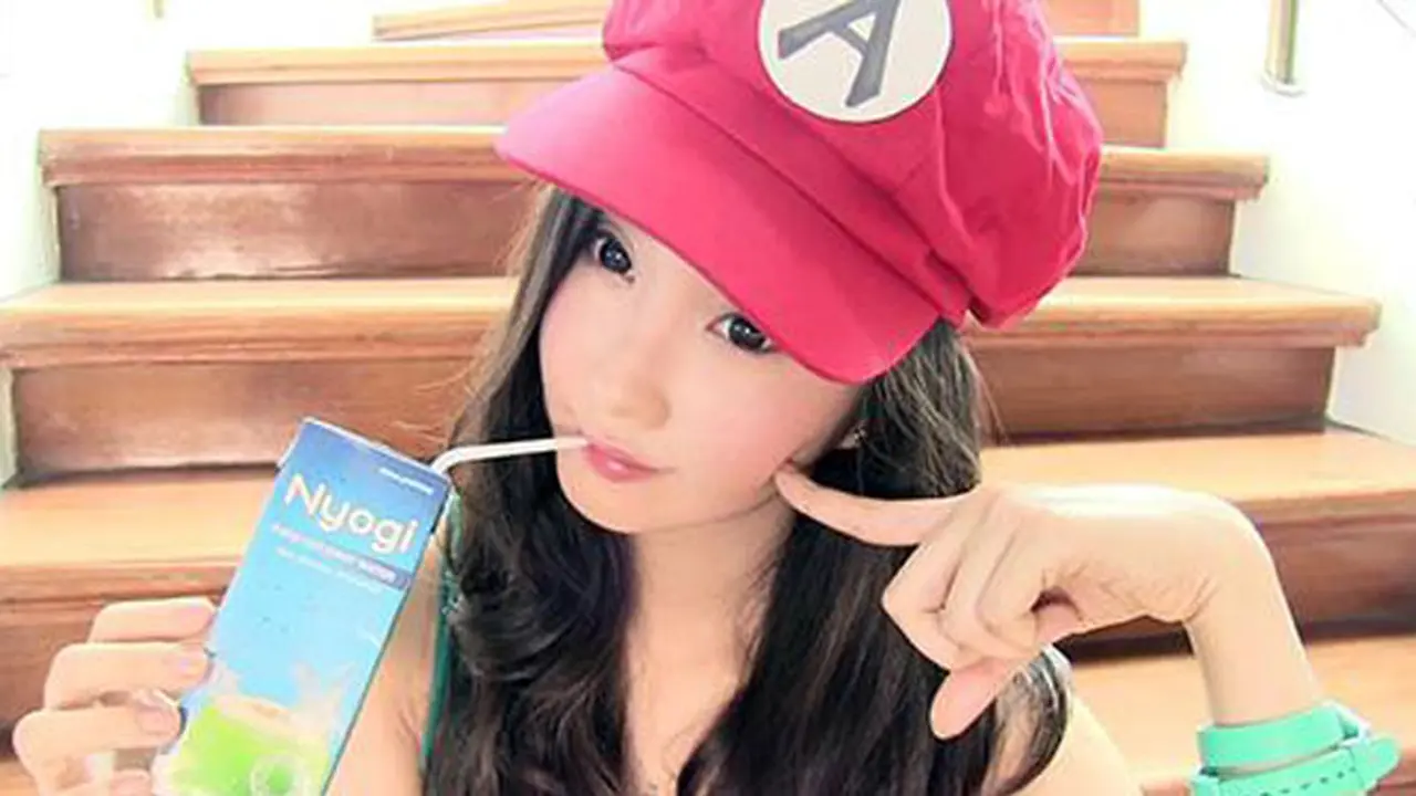 10 Gamer Wanita Paling Cantik dan Seksi Di Dunia