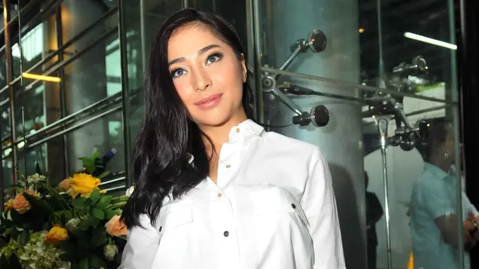 [Bintang] Nikita Willy