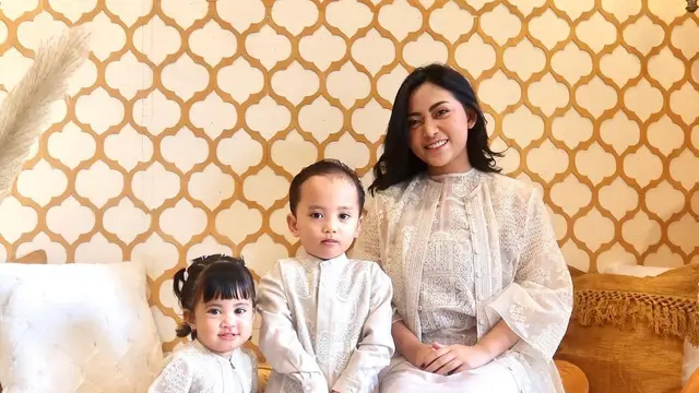 Chava rachel vennya lebaran