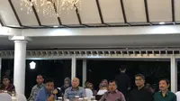 Wapres Jusuf Kalla nobar debat di rumah dinas.