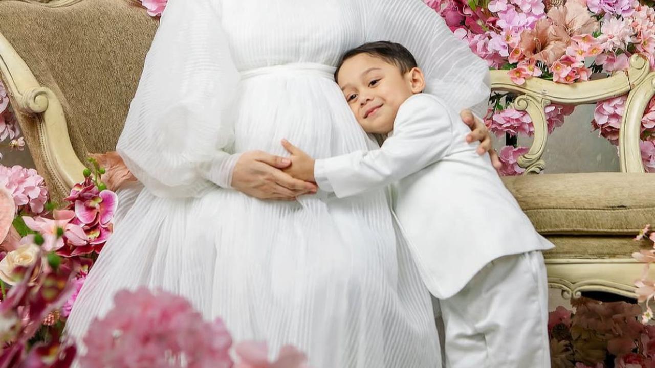 Potret Sederhana Maternity Shoot Lesti Kejora, Aksi Baby Levian Curi Fokus