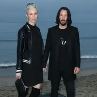 Keanu Reeves dan Alexandra Grant (FOTO: Splashnews)