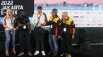 (Ki-Ka) Head of DHL Global Forwarding Motosport Manuela Gianni, President Director DHL Supply Chain Indonesia Sivananthan SKS, Chief Commercial Officer (CCO) Formula E Matt Scammell,  Senior Technical Advisor DHL Express Ahmad Mohamad dan President Director DHL Global Forwarding Indonesia Vincent Yong berbincang di sela-sela konfrensi pers DHL dukung balapan sebagai mitra logistik resmi di Jakarta, Kamis (02/06/2022). (Liputan6.com/Pool/DHL)