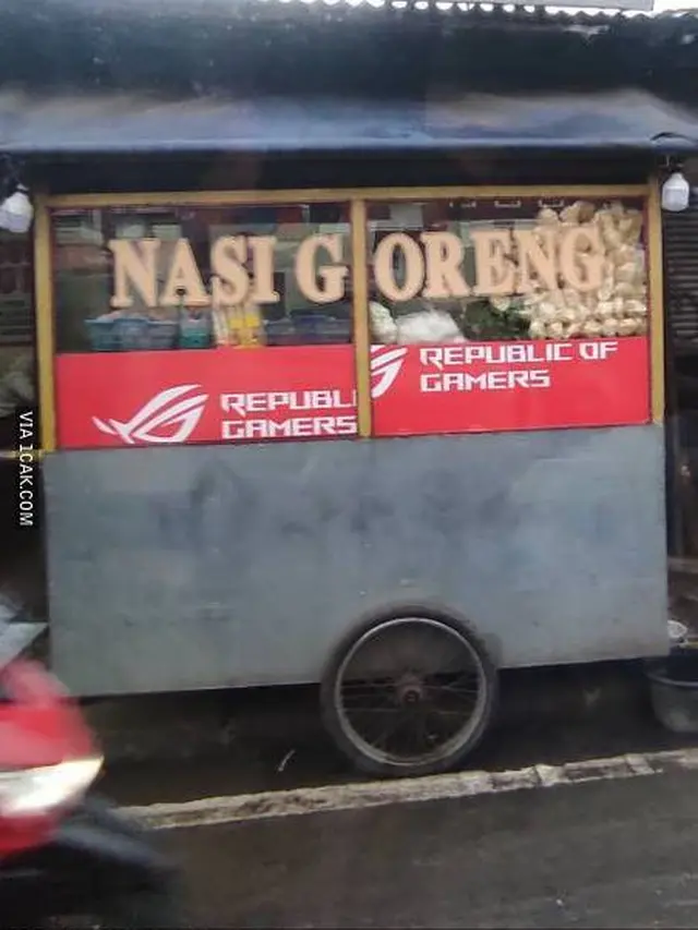 6 Trik Marketing Jualan Nasi Goreng Ini Kelewat Kreatif, Kocak