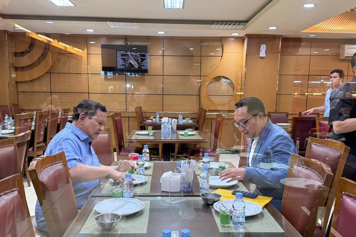 Calon Gubernur (Cagub) Jakarta nomor urut 1 Ridwan Kamil (RK) bertemu dengan Presiden Prabowo Subianto di rumah makan Garuda, Sabang, Jakarta Pusat, Kamis (31/10/2024). (Istimewa)