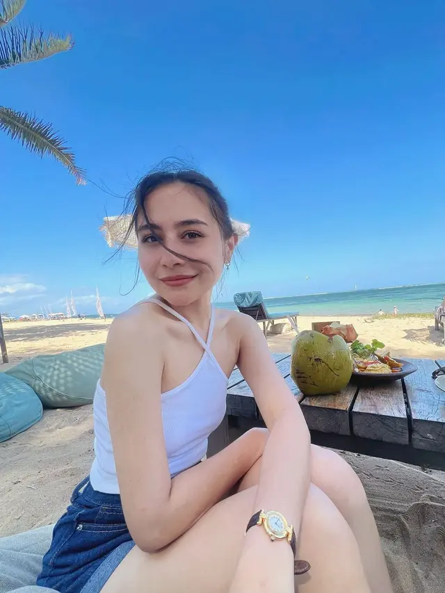 Prilly Latuconsina (Instagram/prillylatuconsina96)