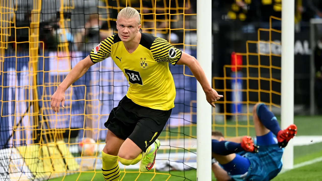 Foto: 5 Pemain Incaran Erik ten Hag Bersama Barcelona Musim Depan, Dominasi Ajax Amsterdam