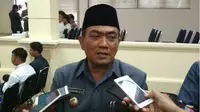 Wali Kota Cirebon Nasrudin Azis berkomentar soal transportasi online. (Liputan6.com/Panji Prayitno)