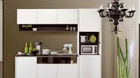 Dengan ruang berdimensi 2 meter saja, Anda bisa menata peralatan masak dan bumbu makanan dalam sebuah dapur minimalis
