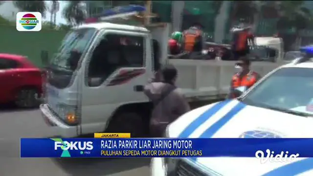 Simak informasi terkini dalam Fokus Pagi dengan pilihan topik sebagai berikut, Toko Bangunan Terbakar, Gudang Suku Cadang Terbakar, Razia Parkir Liar, 37 Sepeda Motor Diangkut.